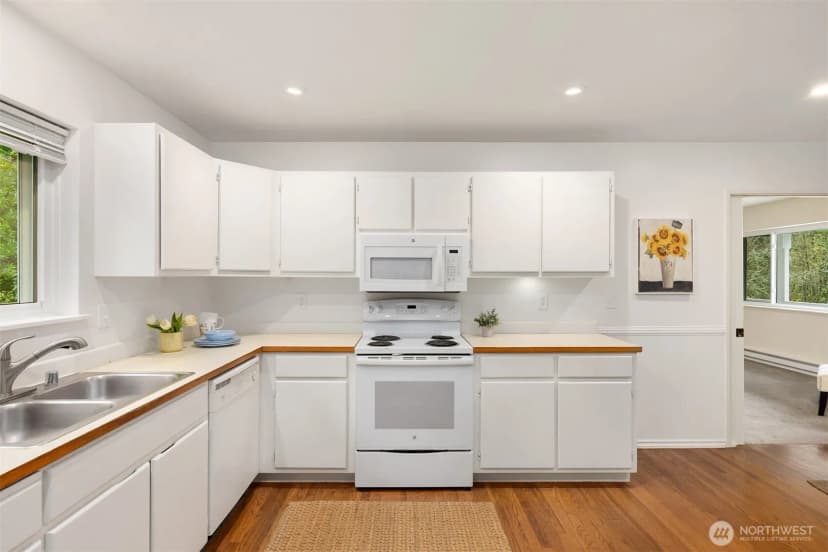Property photo for 11312 Westwind Court Ne, Bainbridge Island photo 13