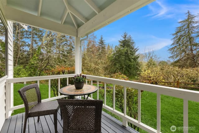Property photo for 11312 Westwind Court Ne, Bainbridge Island photo 5
