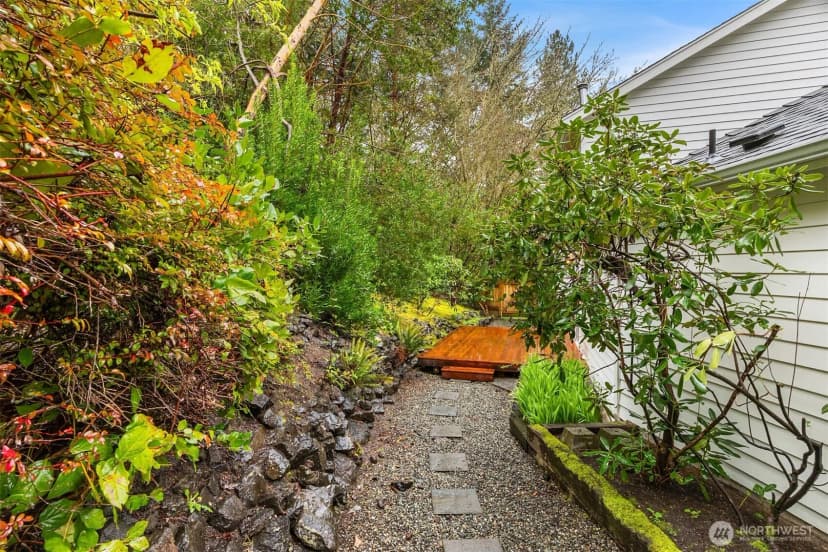 Property photo for 11312 Westwind Court Ne, Bainbridge Island photo 23