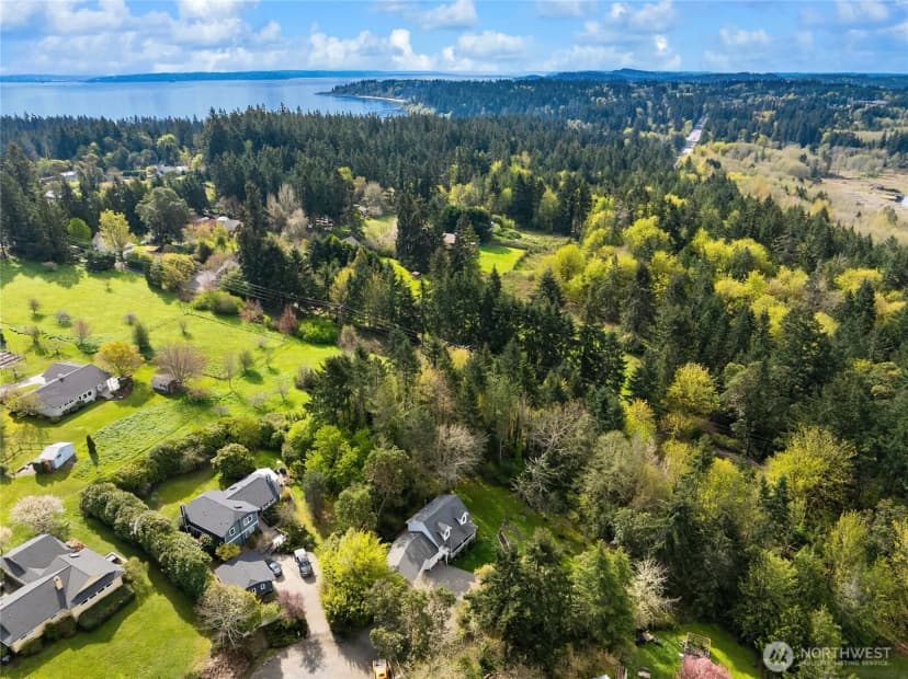 Property photo for 11312 Westwind Court Ne, Bainbridge Island photo 27