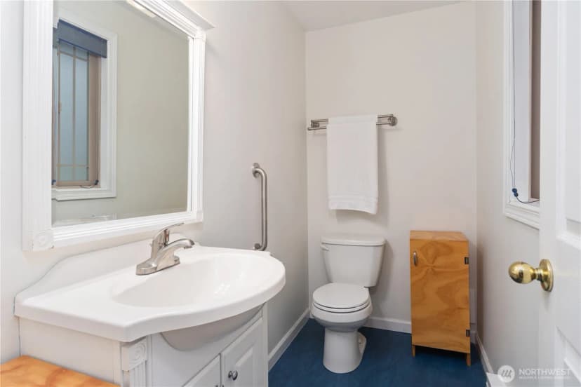 Property photo for 947 Logan Street, Port Townsend photo 17