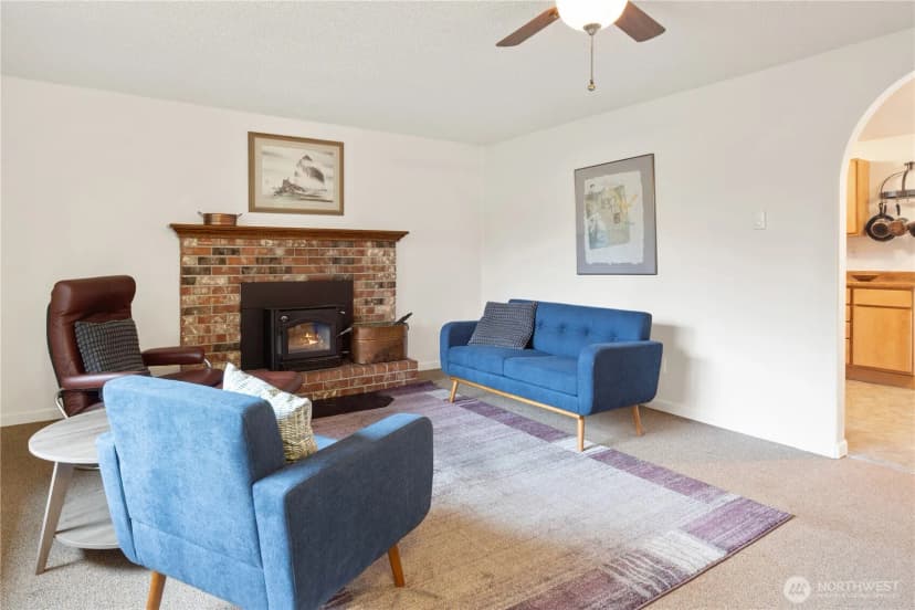 Property photo for 947 Logan Street, Port Townsend photo 6