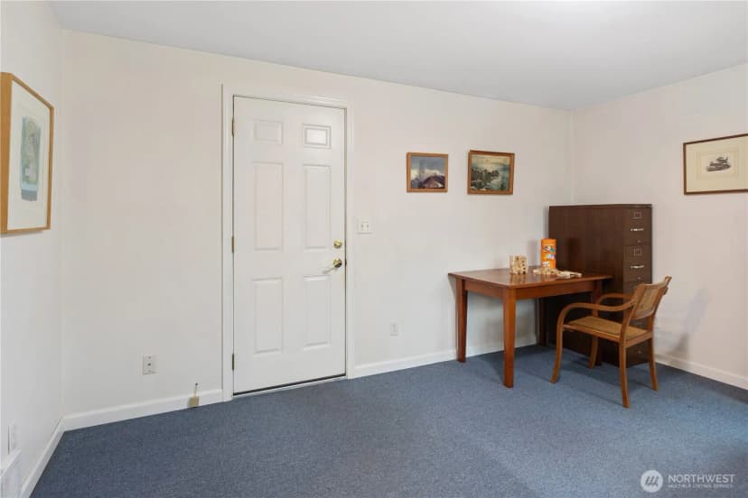 Property photo for 947 Logan Street, Port Townsend photo 13
