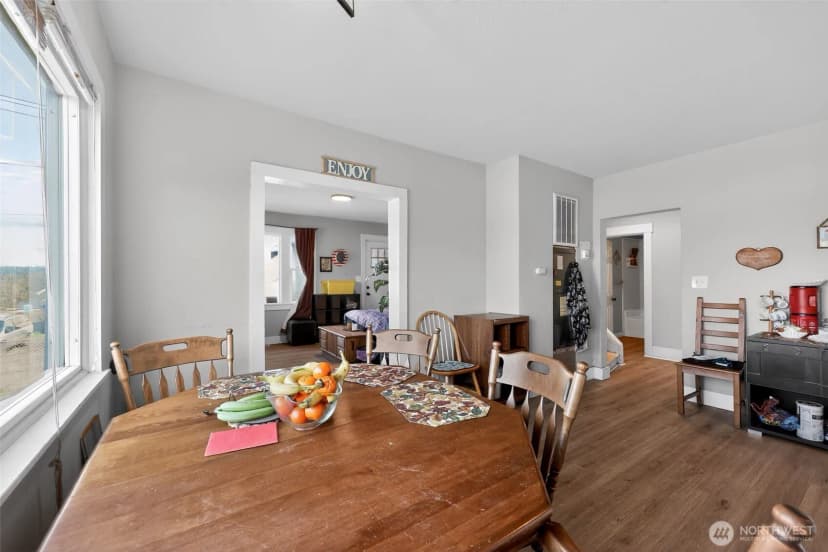Property photo for 705 E Dearborn Avenue, Shelton photo 8