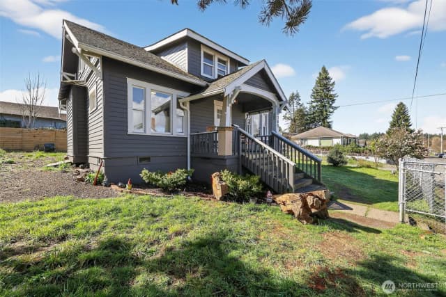 Property photo for 705 E Dearborn Avenue, Shelton photo 2
