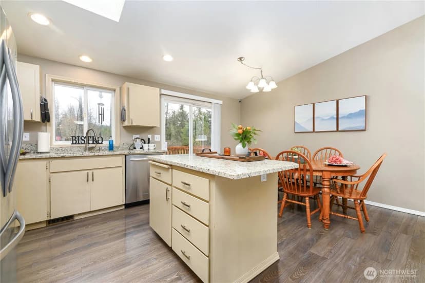 Property photo for 807 E Stanley Place, Granite Falls photo 4