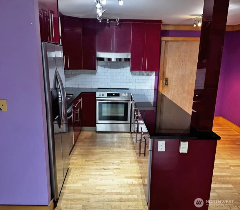 Property photo for 2100 3rd Avenue #505, Seattle photo 9