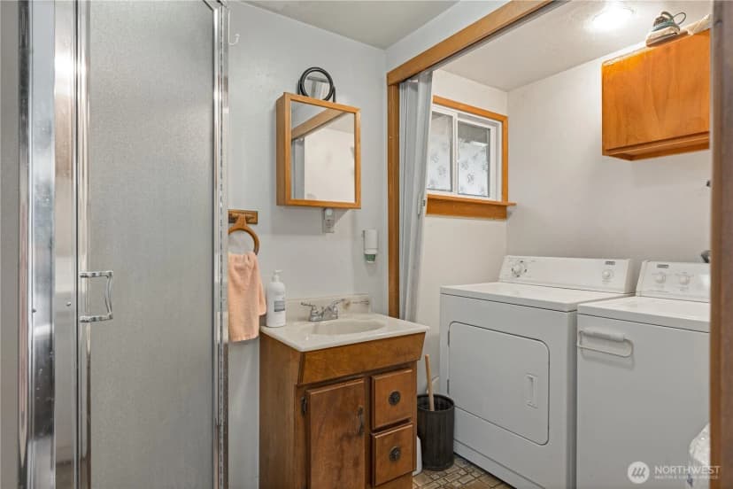 Property photo for 402 E Madrona Boulevard Nw, Lakebay photo 17