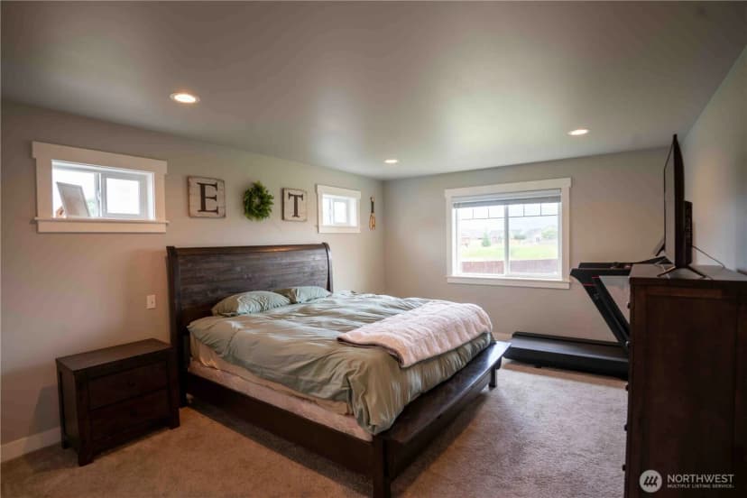 Property photo for 413 Cornerstone Drive, Sumas photo 20