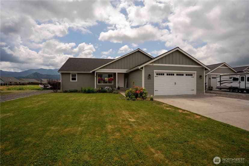 Property photo for 413 Cornerstone Drive, Sumas