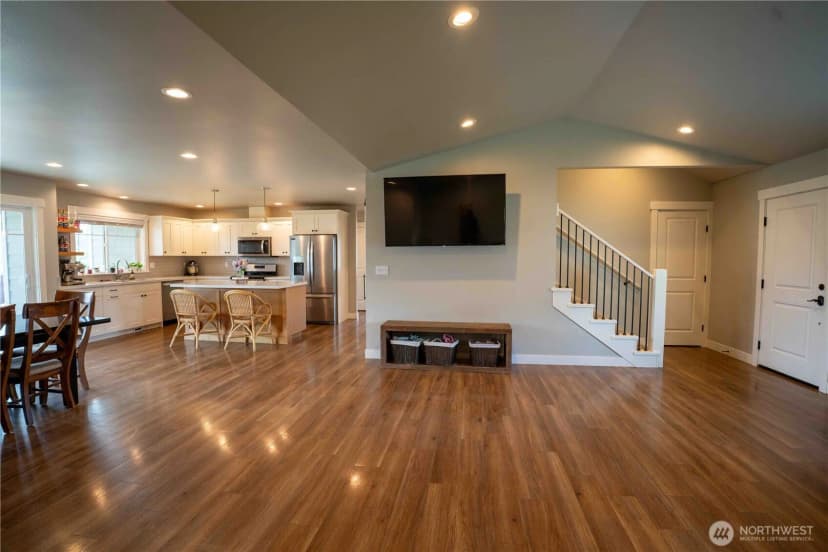 Property photo for 413 Cornerstone Drive, Sumas photo 14
