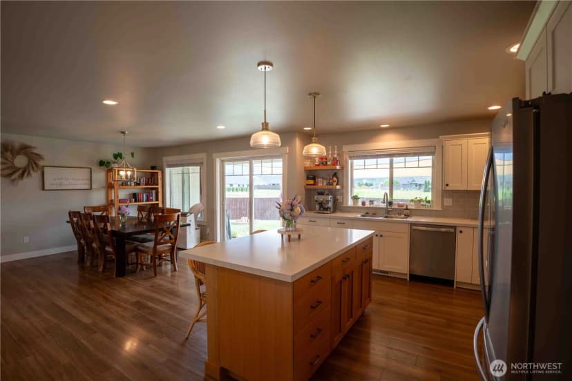 Property photo for 413 Cornerstone Drive, Sumas photo 17