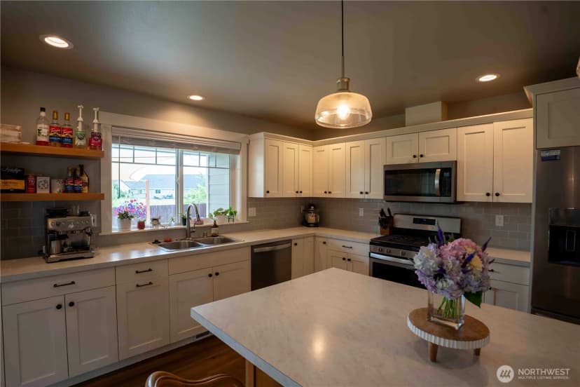 Property photo for 413 Cornerstone Drive, Sumas photo 18