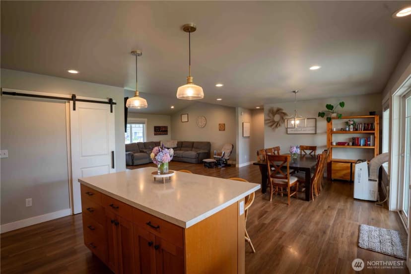Property photo for 413 Cornerstone Drive, Sumas photo 19