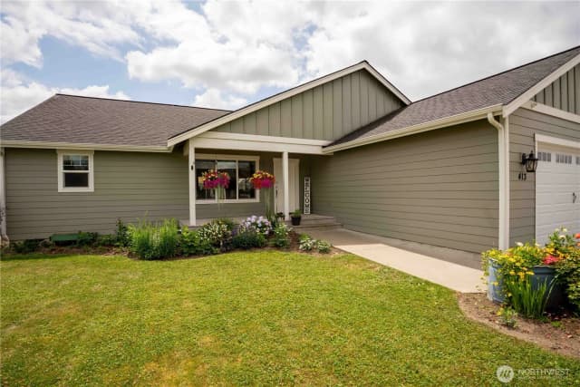 Property photo for 413 Cornerstone Drive, Sumas photo 4