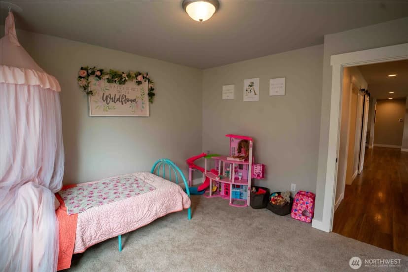 Property photo for 413 Cornerstone Drive, Sumas photo 25