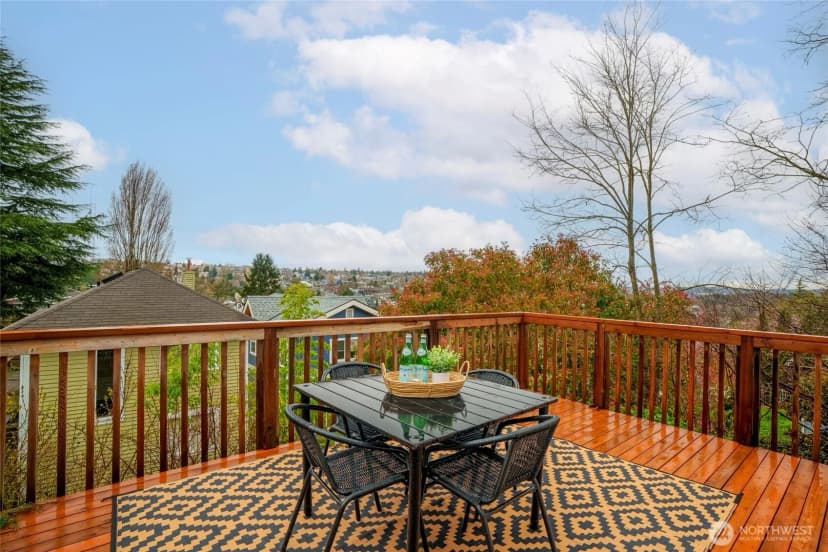 Property photo for 1617 33rd Avenue, Seattle photo 6