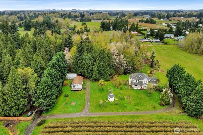 Property photo for 220 Russet Avenue, Lynden photo 3