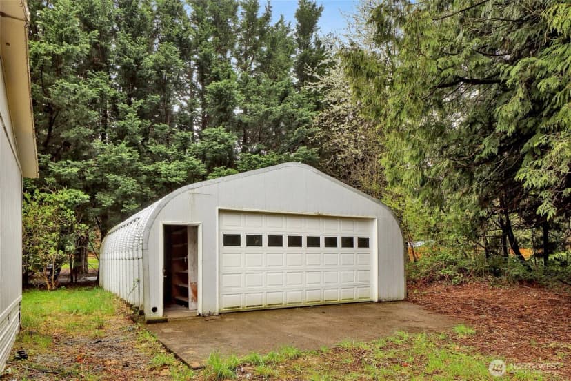 Property photo for 220 Russet Avenue, Lynden photo 34
