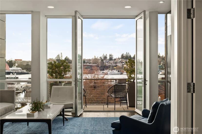 Property photo for 2832 Fairview Avenue E, Seattle photo 14