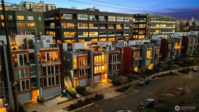 Property photo for 2832 Fairview Avenue E, Seattle photo 2