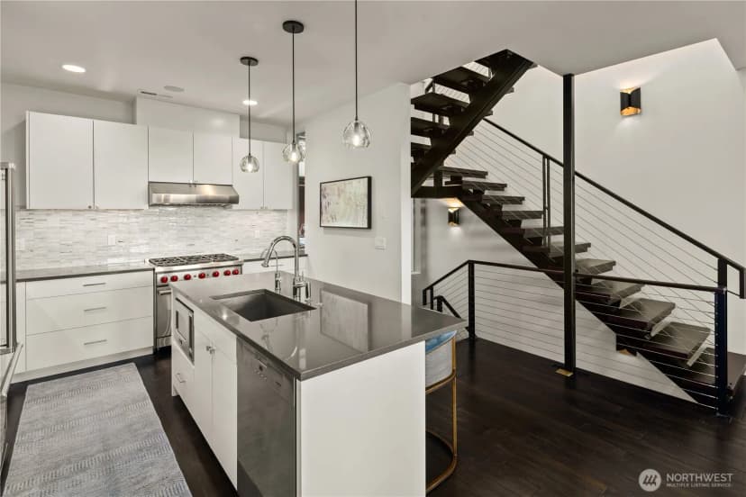Property photo for 2832 Fairview Avenue E, Seattle photo 6