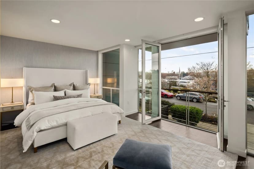 Property photo for 2832 Fairview Avenue E, Seattle photo 19