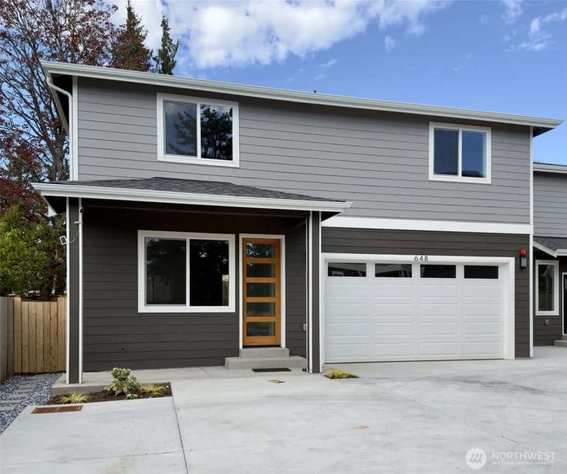 Property photo for 648 Sw 139th Street, Burien photo 2