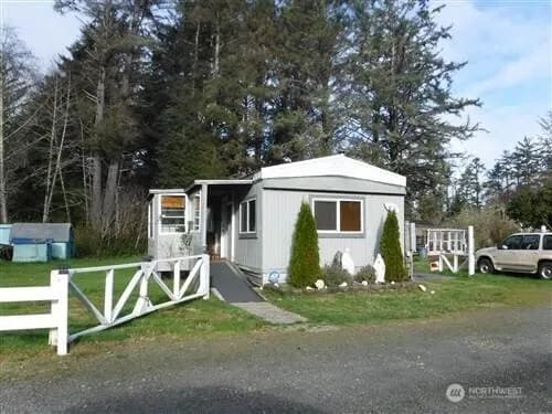 Property photo for 10514 Pacific Way, Long Beach