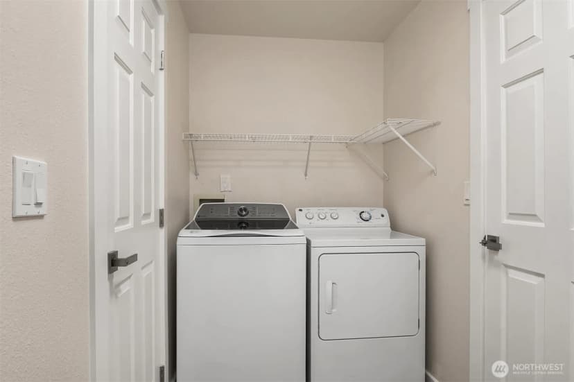 Property photo for 11203 Se 237th Place, Kent photo 17