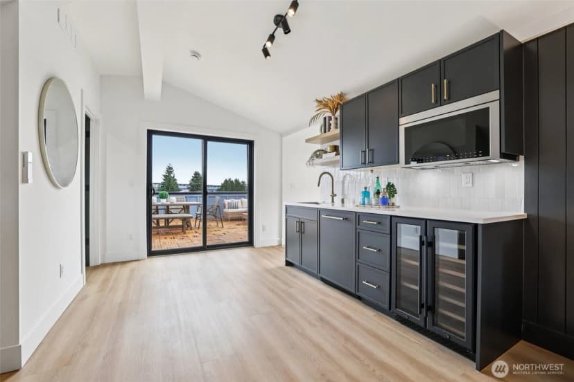 Property photo for 3714 Bagley Avenue N, Seattle photo 31