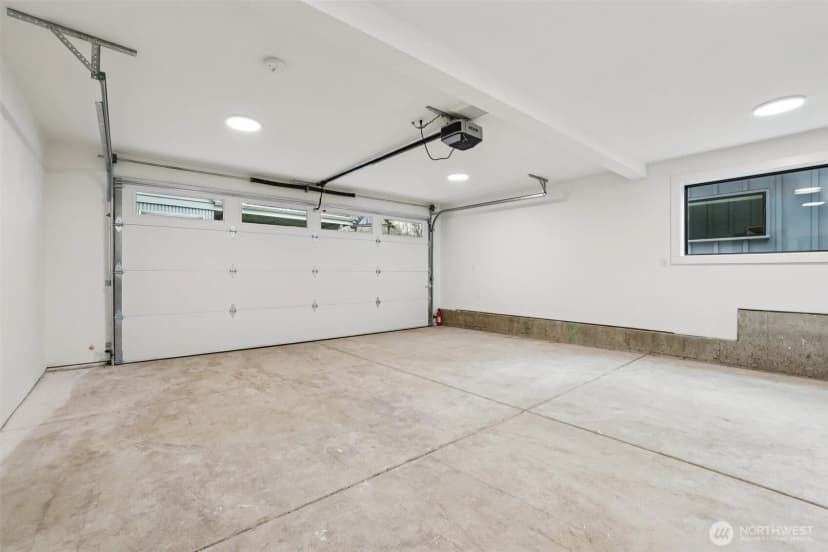 Property photo for 3714 Bagley Avenue N, Seattle photo 38