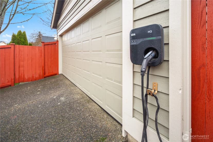 Property photo for 22669 Fern Reach Circle Ne, Redmond photo 28