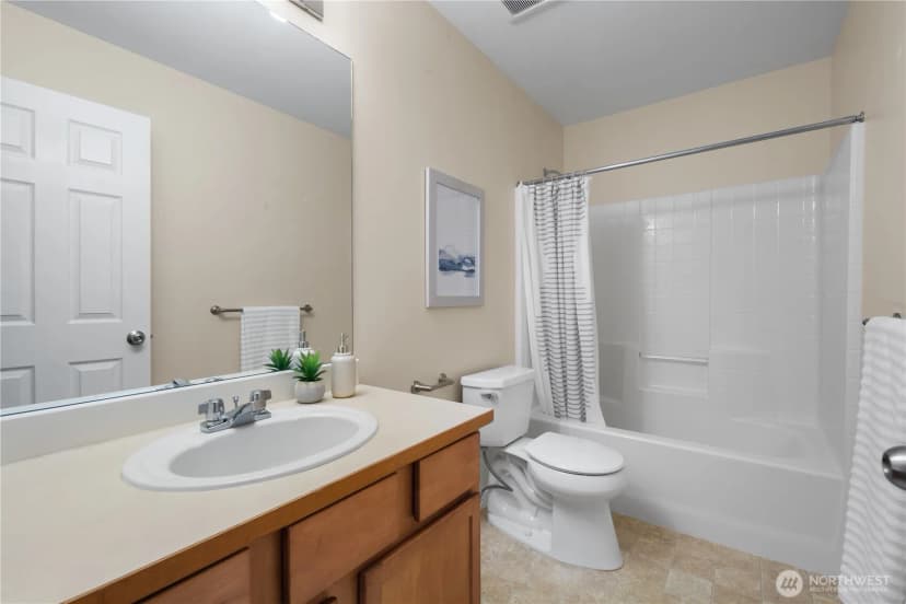 Property photo for 22669 Fern Reach Circle Ne, Redmond photo 20