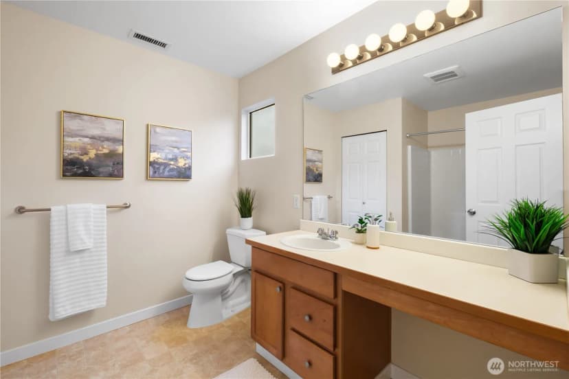 Property photo for 22669 Fern Reach Circle Ne, Redmond photo 24