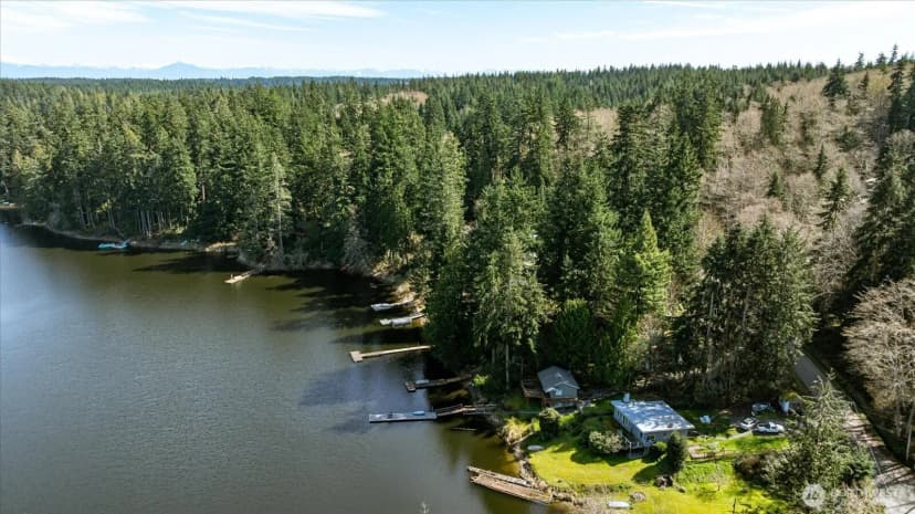 Property photo for 4887 Lakeside Drive, Langley