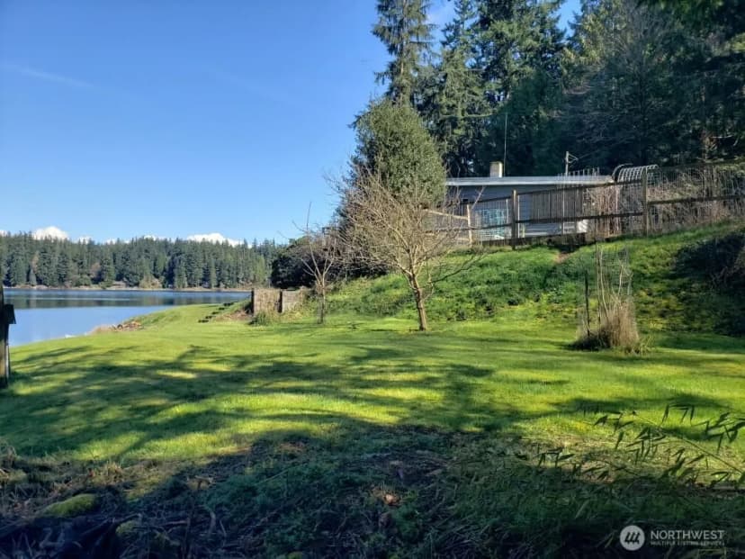 Property photo for 4887 Lakeside Drive, Langley photo 9
