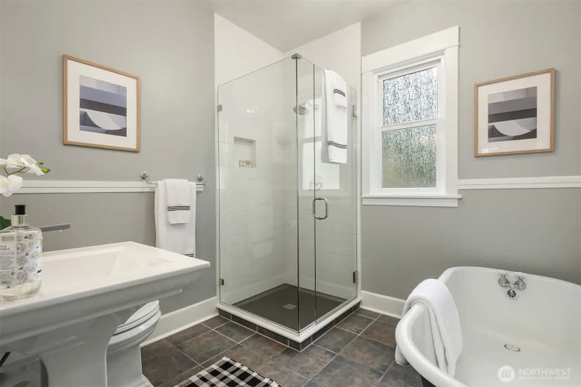 Property photo for 511 W Mcgraw Street, Seattle photo 12