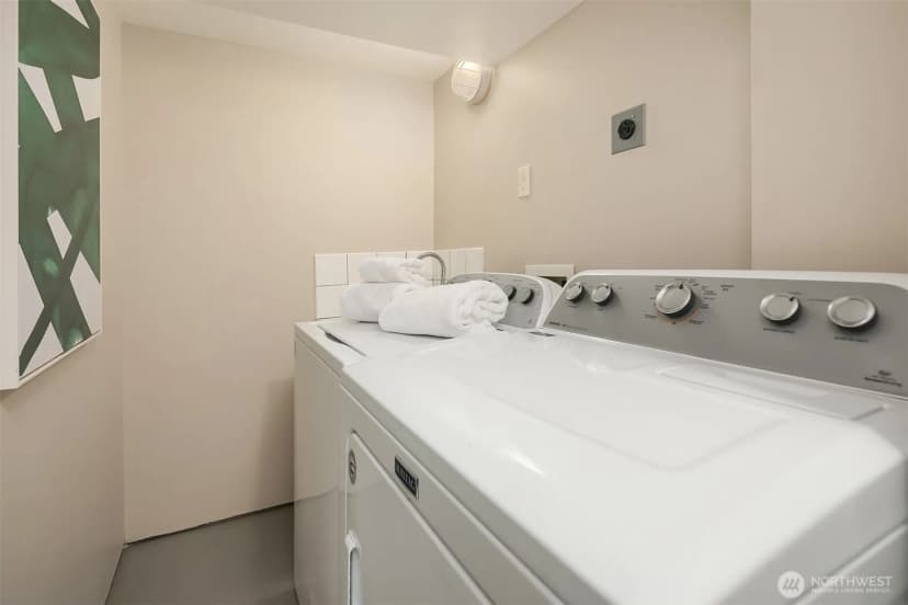 Property photo for 511 W Mcgraw Street, Seattle photo 18
