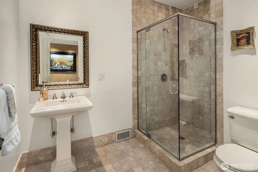 Property photo for 623 W Highland Drive, Seattle photo 35