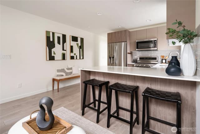 Property photo for 4155 Delridge Way Sw, Seattle photo 5
