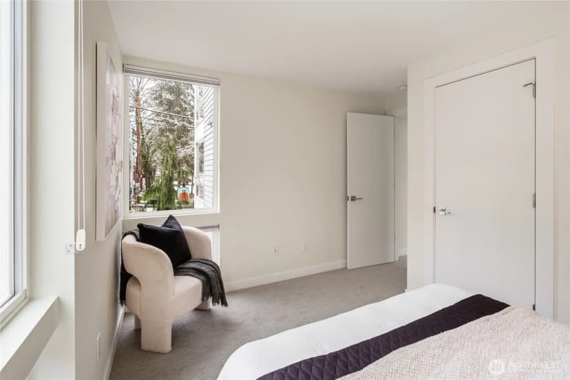 Property photo for 4155 Delridge Way Sw, Seattle photo 9