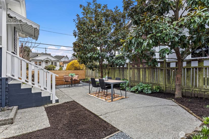 Property photo for 1425 S Hanford Street, Seattle photo 25