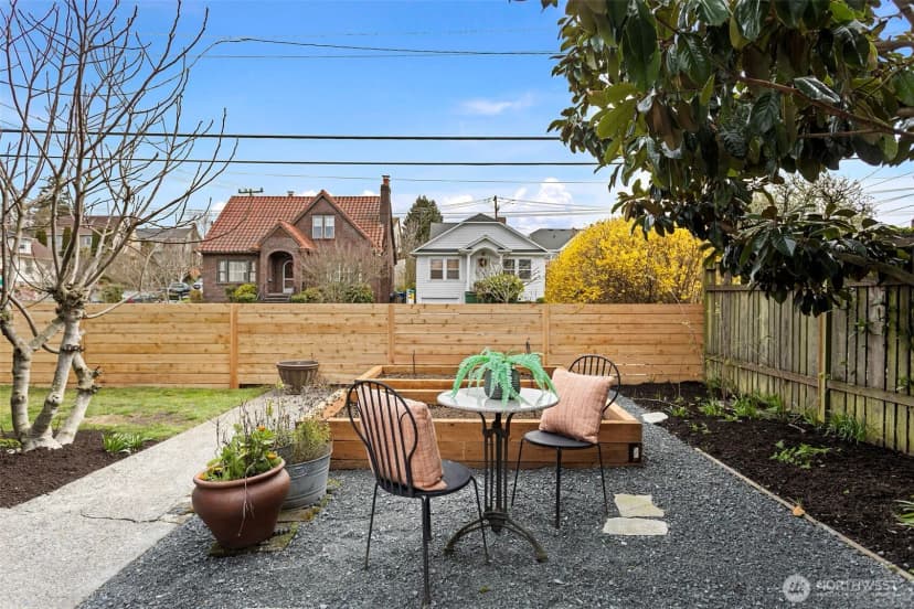 Property photo for 1425 S Hanford Street, Seattle photo 27