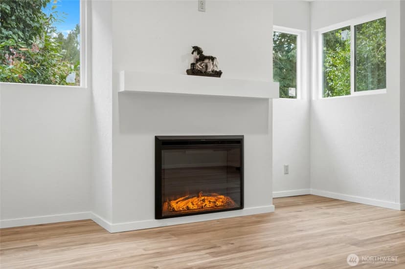 Property photo for 4404 Terrace Drive #8, Everett photo 6