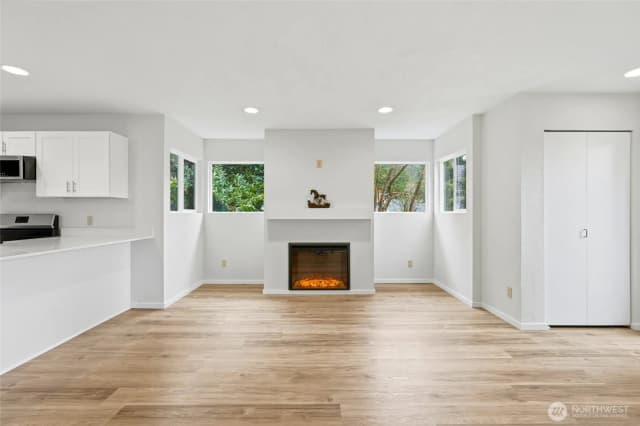 Property photo for 4404 Terrace Drive #8, Everett photo 4