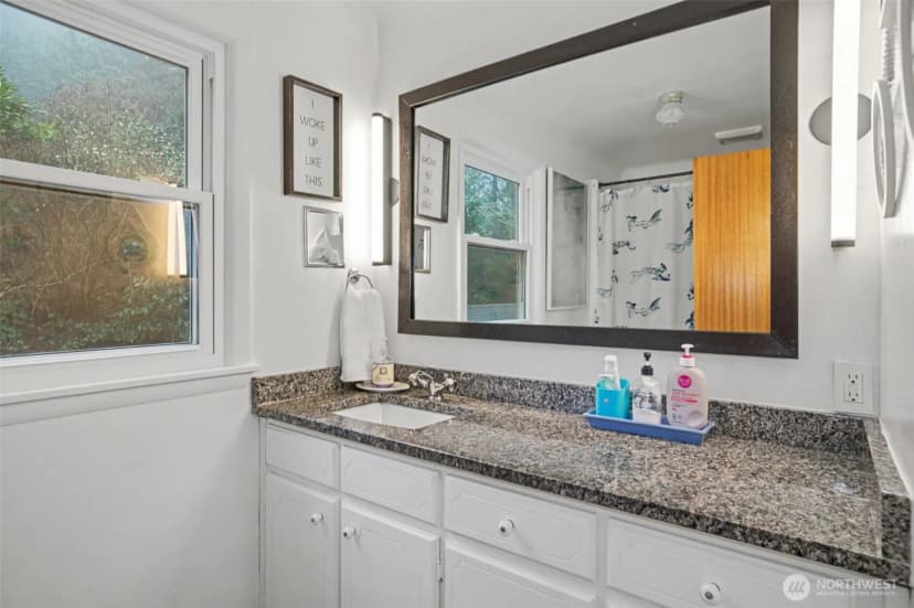 Property photo for 2431 Sw 149th Place, Burien photo 28