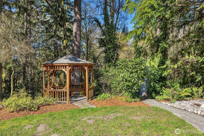 Property photo for 2431 Sw 149th Place, Burien photo 7