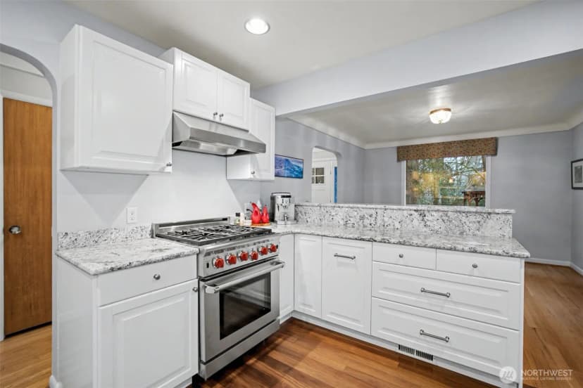 Property photo for 2431 Sw 149th Place, Burien photo 13