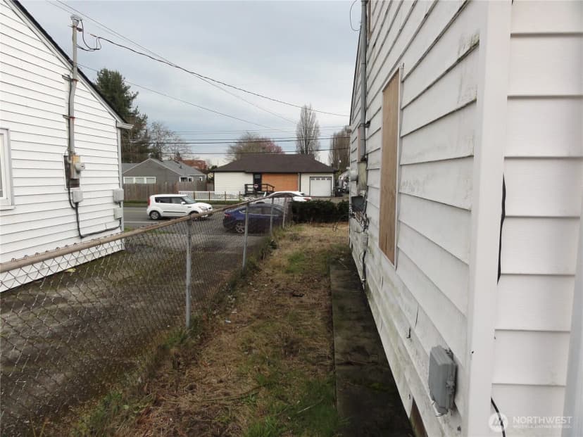 Property photo for 1820 S Sprague Avenue, Tacoma photo 14